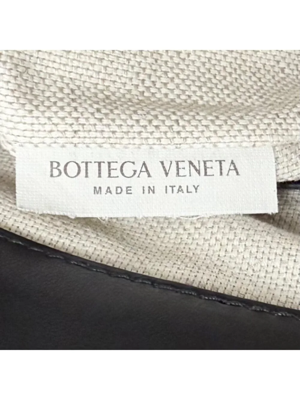 Bottega Veneta Andiamo Leather Intrecciato Messenger Flat Shoulder